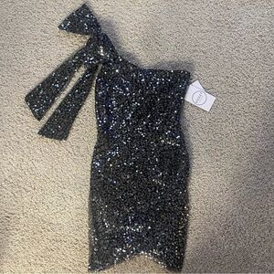 Sequin One-Shoulder Cocktail Dress - Black